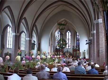 Lottum : Ortskern, St. Gertrudiskirche, Rosenfestival 2008